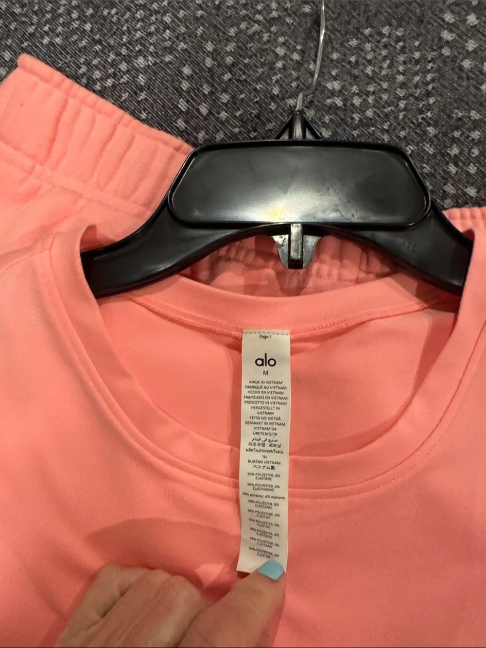 ALO Yoga Alosoft Crop Finesse Short Sleeve-Neon Bubblegum